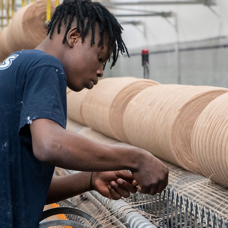 Rigenerazione-Tessile-Artigiani-Locali-Nei-Nostri-Panni-Rifo - Rifò Lab Moda Circolare Made in Italy