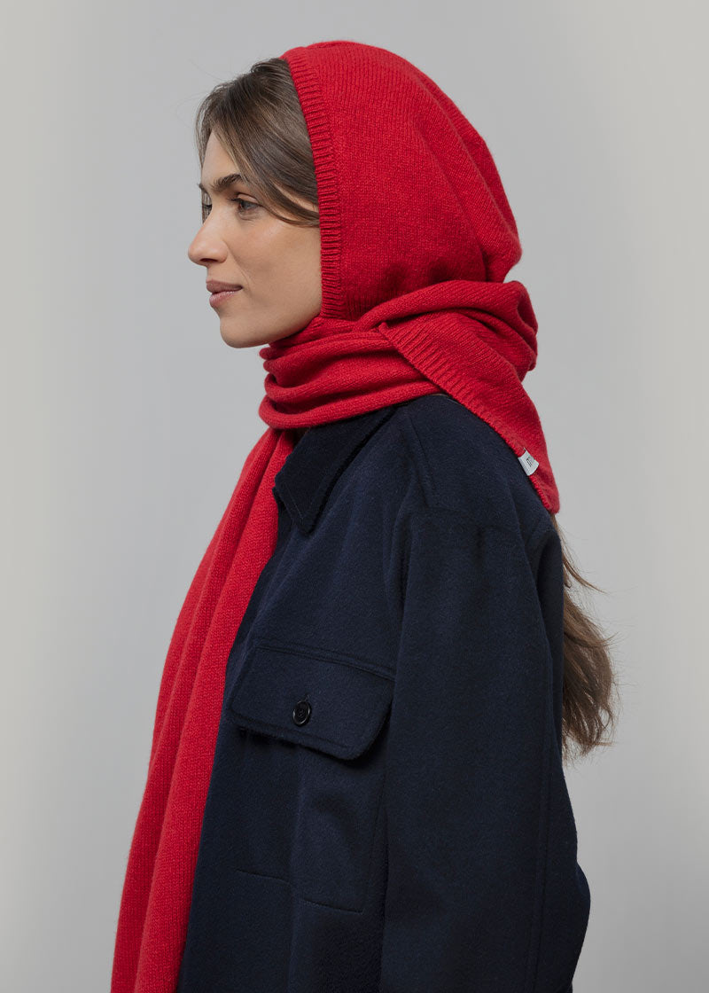 Sciarpa Cappuccio Cashmere Rigenerato Rosso Ilenia - Rifò Lab Moda circolare made in Italy