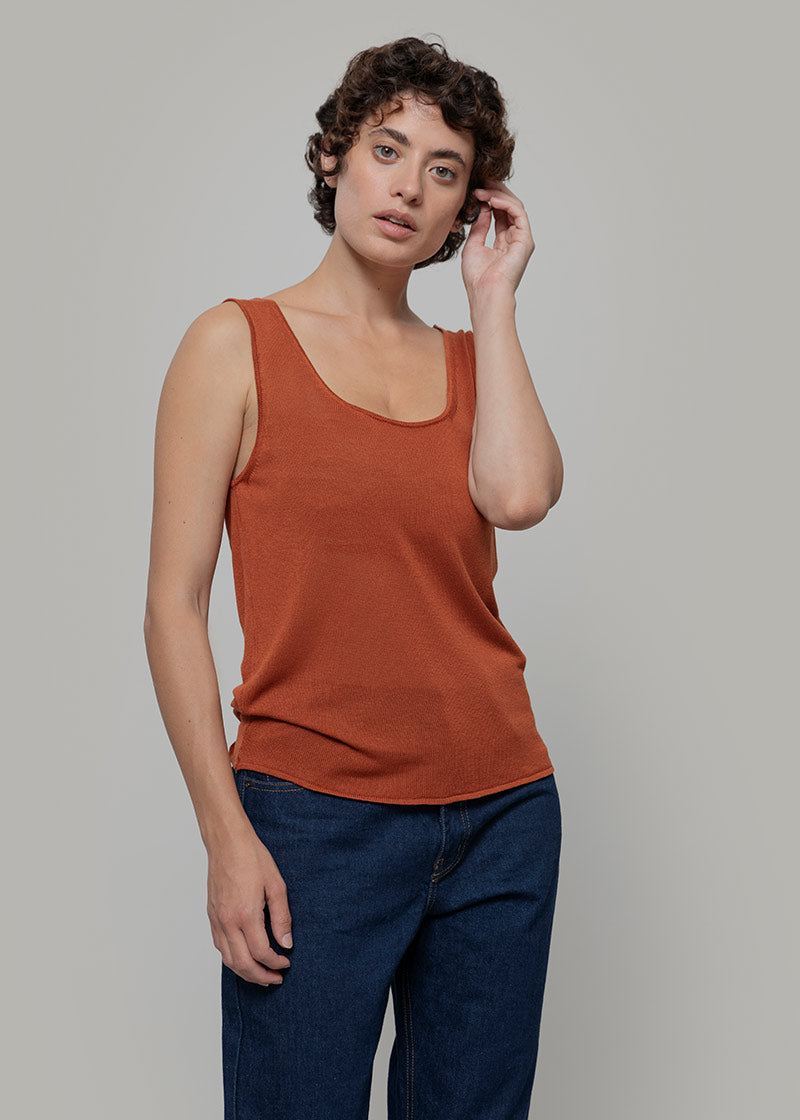 Top Viscosa Donna Valeria Marrone Terracotta - Rifò Lab Moda circolare made in Italy
