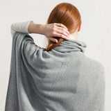 Grigio Calce | Poncho cashmere rigenerato collo alto