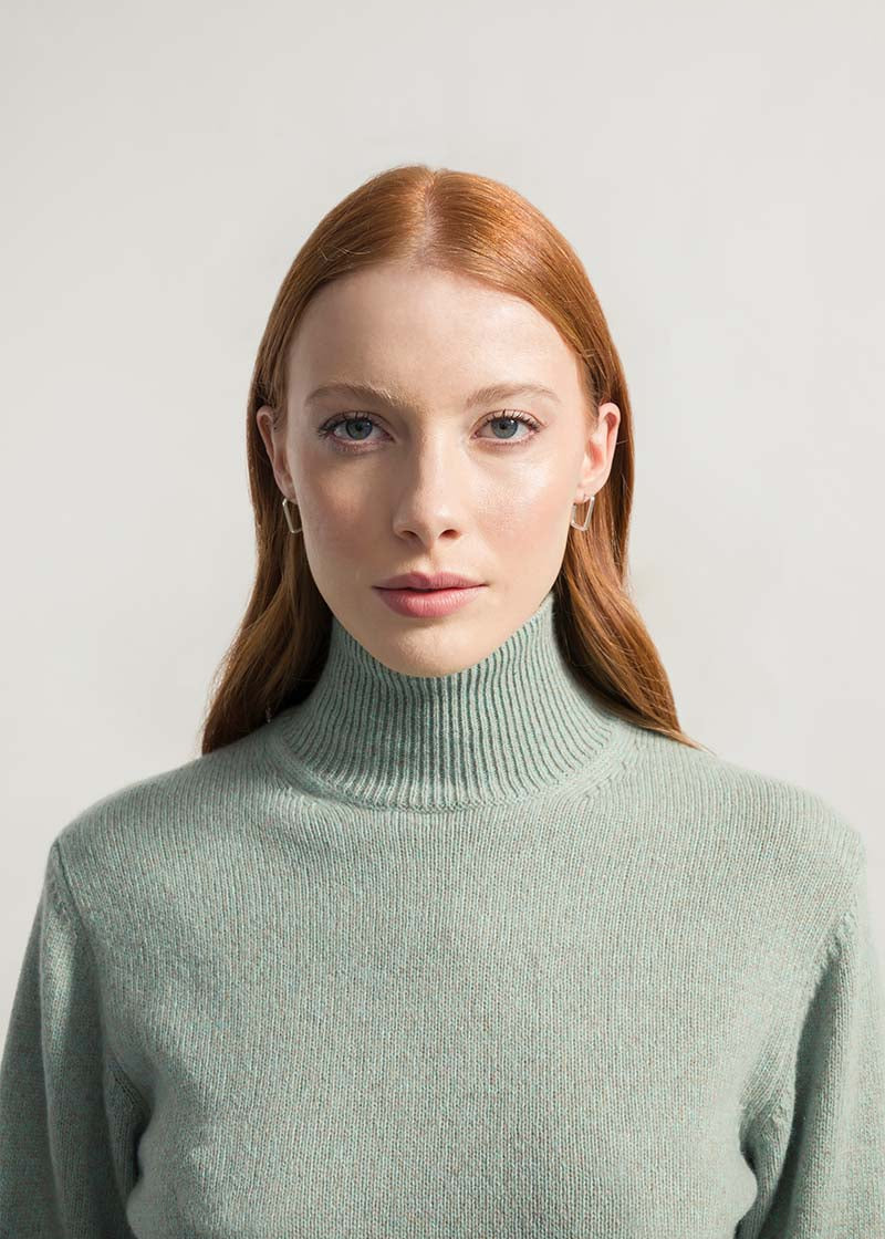 Mouline Verde Licheni | Maglia collo alto cashmere rigenerato