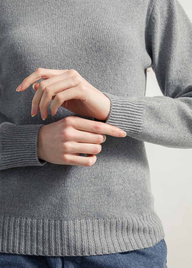 Grigio Calce | Maglia collo alto cashmere rigenerato