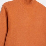 Arancio Becco D'oca | Maglia collo alto cashmere rigenerato