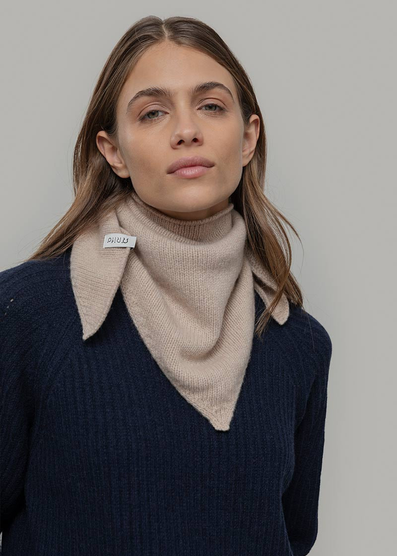 Foulard Cashmere Bandana Unisex Cashmere Rigenerato Masha - Rifò Lab Moda circolare made in Italy