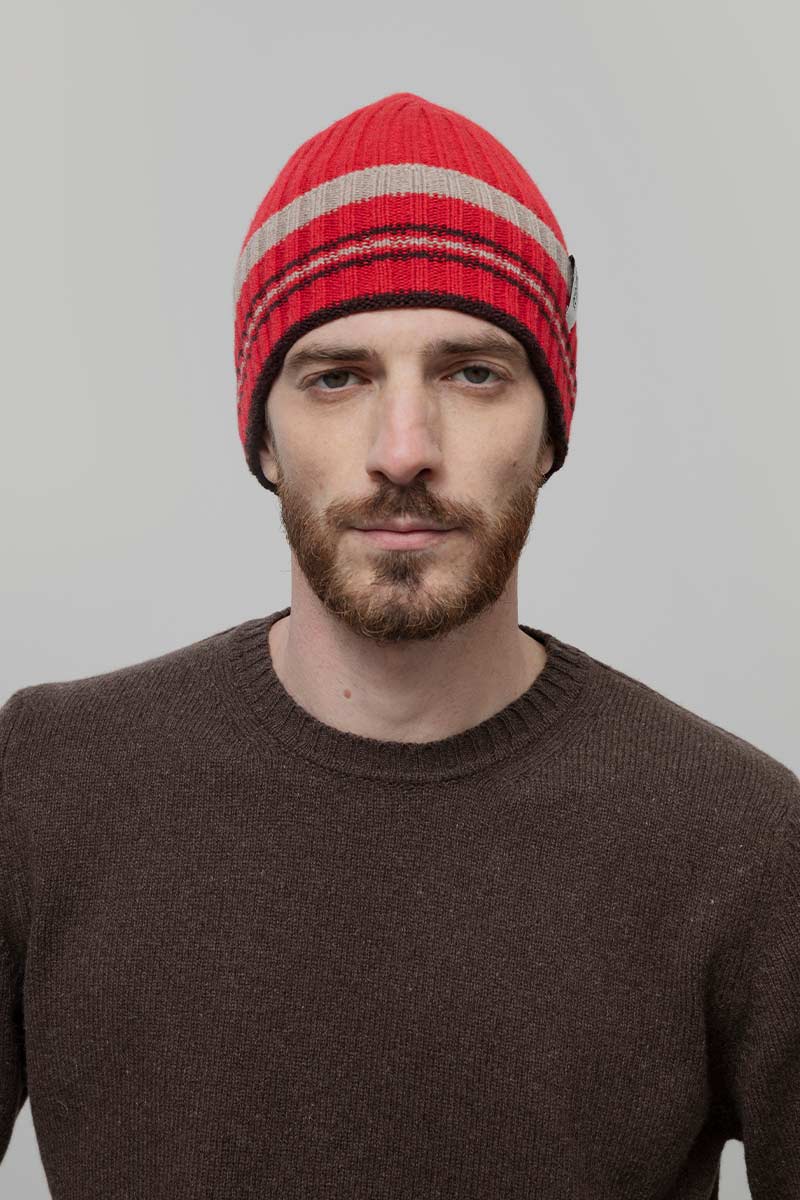 Cappello Cashmere Beanie Invernale a Righe Rosso Mira - Rifò Lab Moda circolare made in Italy