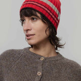 Cappello Cashmere Beanie Invernale a Righe Rosso Mira - Rifò Lab Moda circolare made in Italy