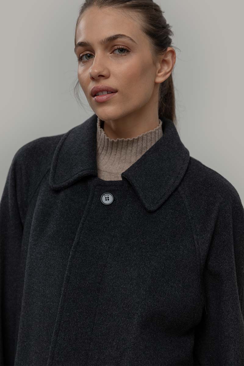 Cappotto Lungo Donna Lana Rigenerata Helga Grigio Scuro - Rifò Lab Moda circolare made in Italy 