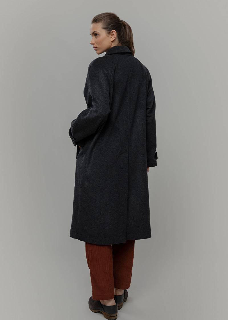 Cappotto Lungo Donna Lana Rigenerata Helga Grigio Scuro - Rifò Lab Moda circolare made in Italy 