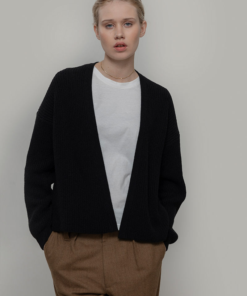 Nero Ardesia | Cardigan corto cashmere rigenerato