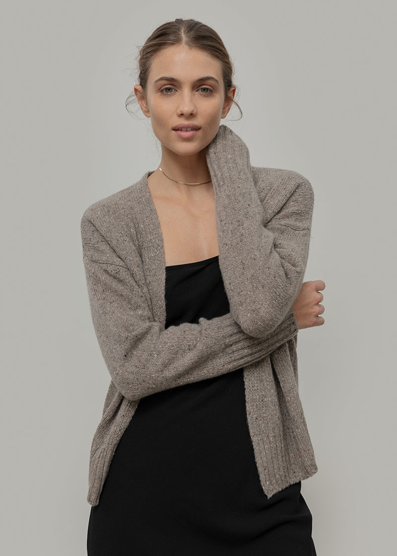 Maglia Donna Cashmere Rigenerato Eloisa Beige - Rifò Lab Moda circolare made in Italy