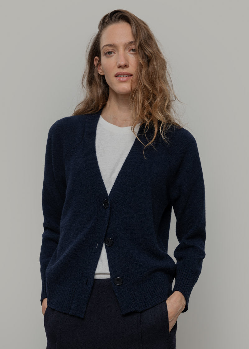 Cardigan con bottoni Donna Cashmere Rigenerato Tosca- Rifò Lab Moda circolare made in Italy 

