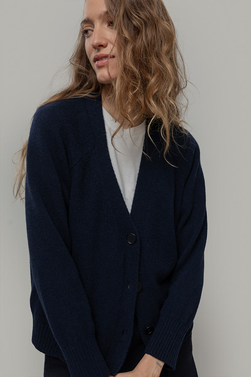 Cardigan con bottoni Donna Cashmere Rigenerato Tosca- Rifò Lab Moda circolare made in Italy 
