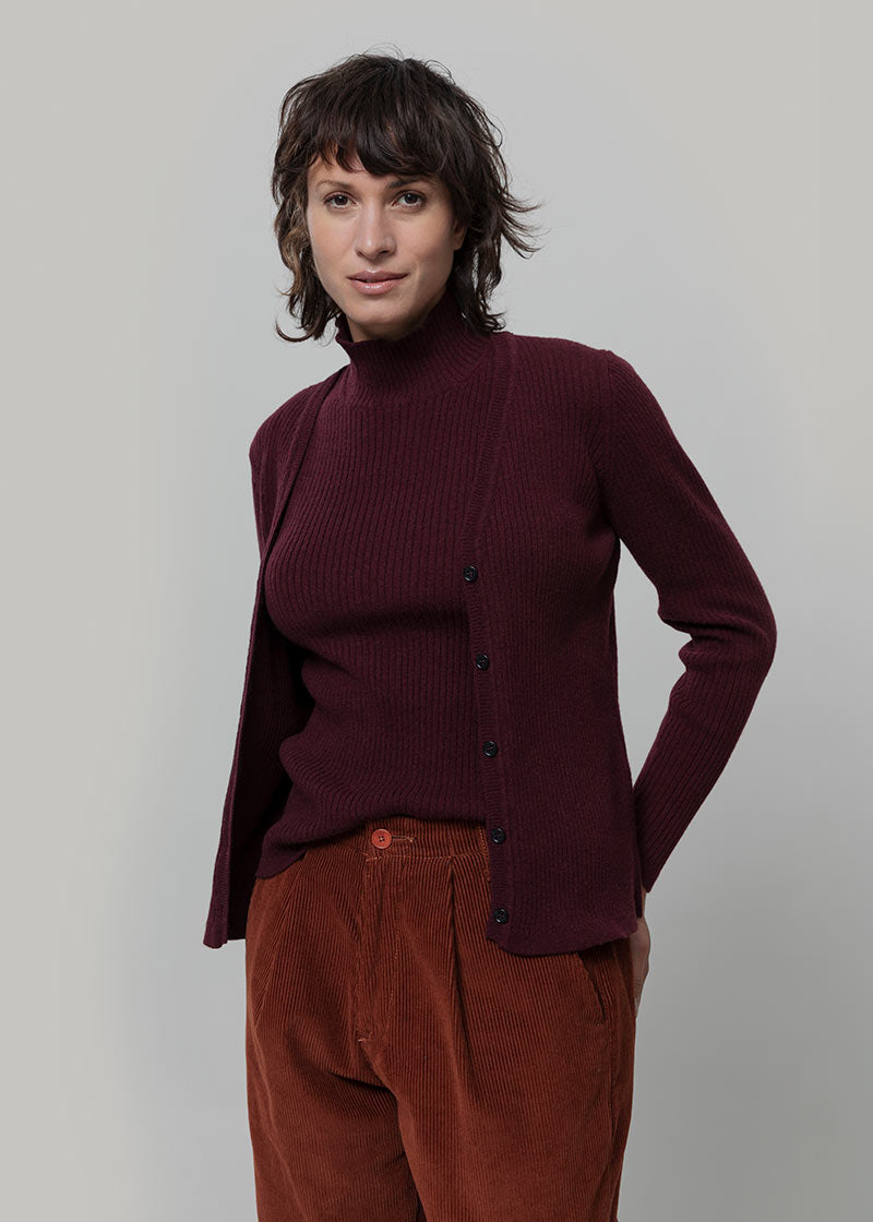 Cardigan con Bottoni Donna Lana Extrafine Sonia  - Rifò Lab Moda circolare made in Italy
Viola Uva