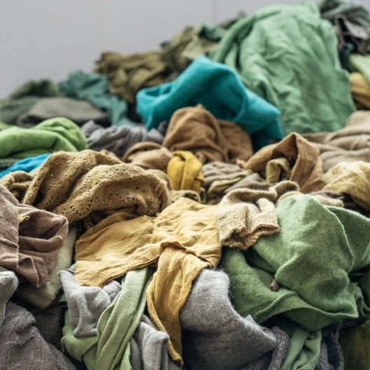 ricicla_i_tuoi_vestiti_usati_jeans_cashmere_lana_rifò