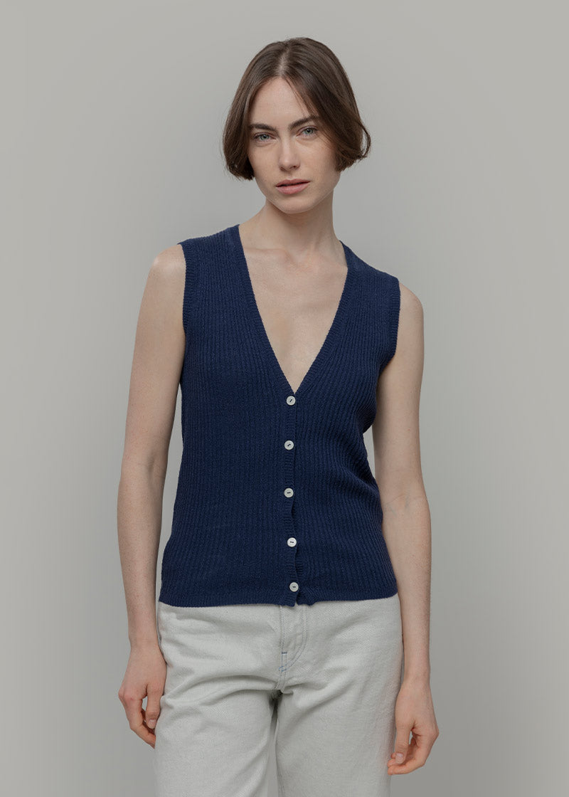 gilet con bottoni donna Lilia - gilet elegante donna seta rigenerata - Rifò Lab Moda circolare made in Italy