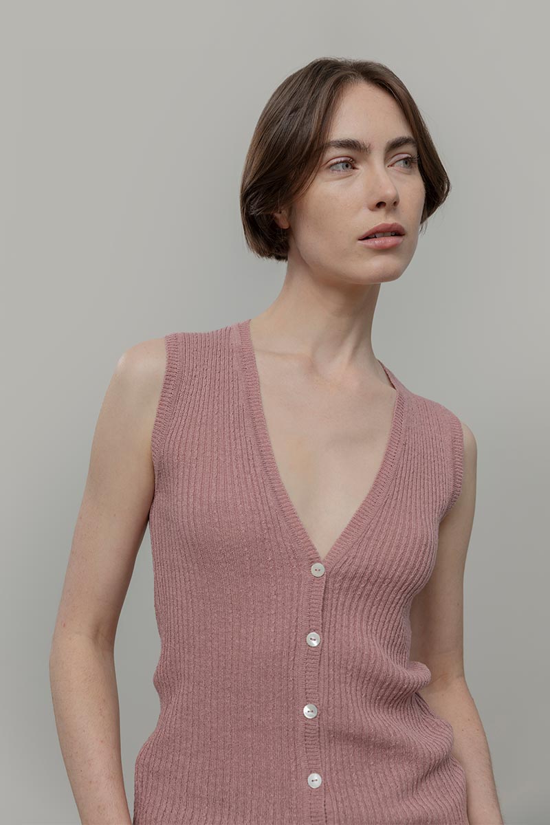 gilet con bottoni donna Lilia - gilet elegante donna seta rigenerata - Rifò Lab Moda circolare made in Italy