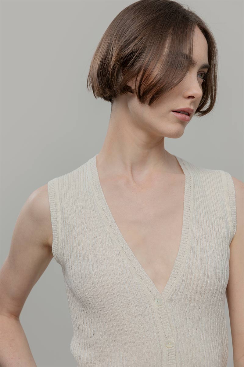 gilet con bottoni donna Lilia - gilet elegante donna seta rigenerata - Rifò Lab Moda circolare made in Italy