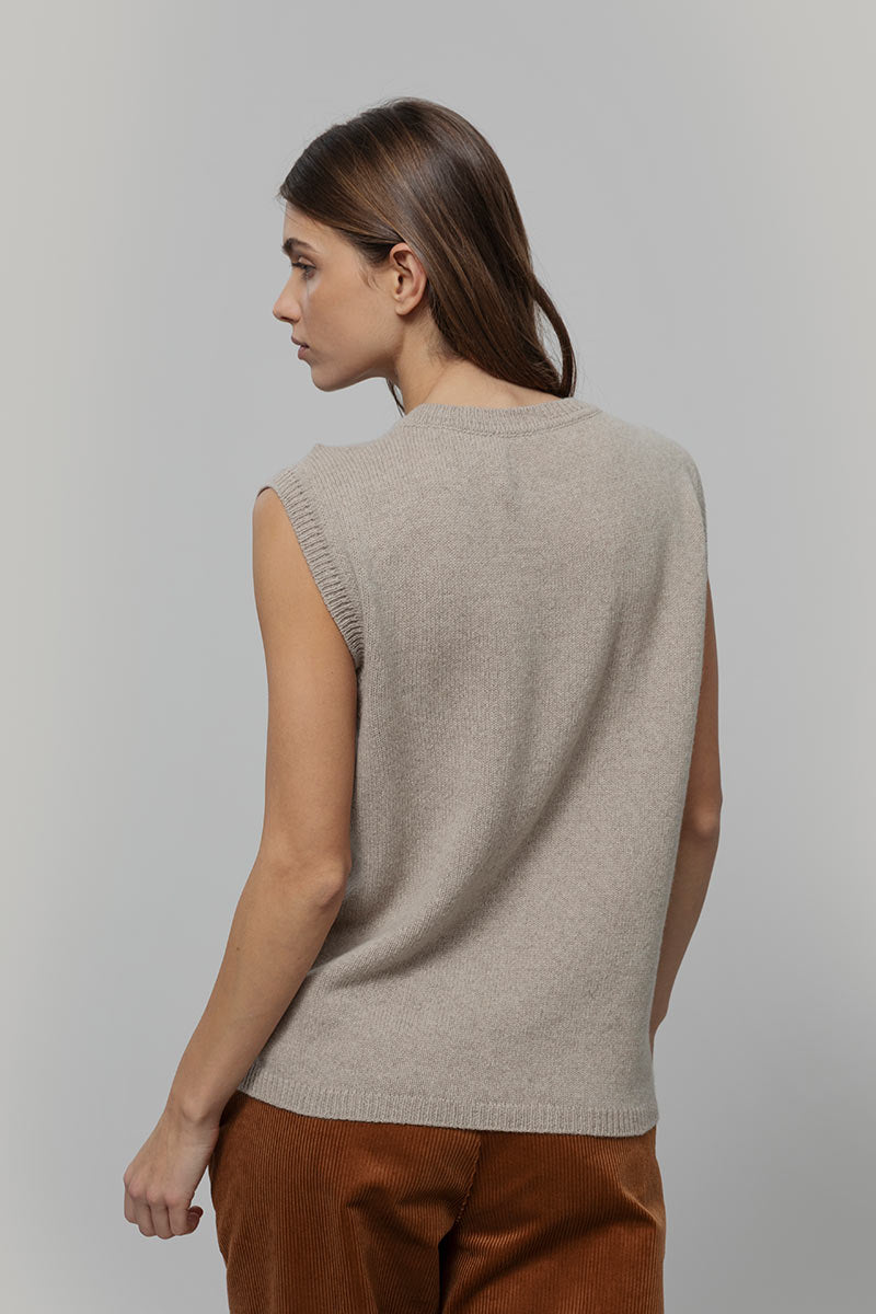 Gilet Donna in Maglia Cashmere Rigenerato Angela Smanicato Donna - Rifò Lab Moda circolare made in Italy
Beige Sabbia