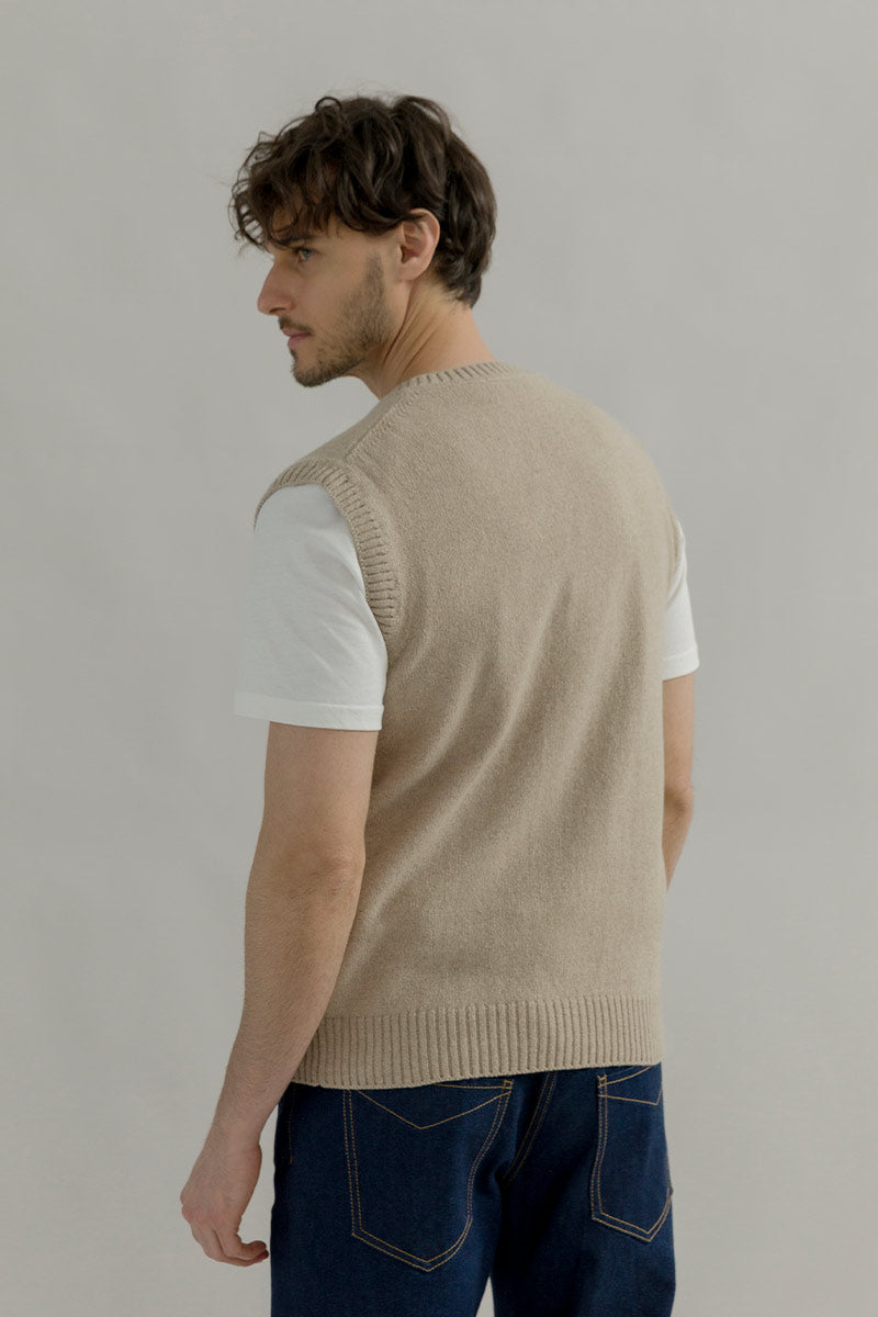 Gilet Uomo Cashmere Scollo a V Maglione Senza Maniche Uomo Ascanio - Rifò Lab Moda circolare made in Italy
Beige Sabbia