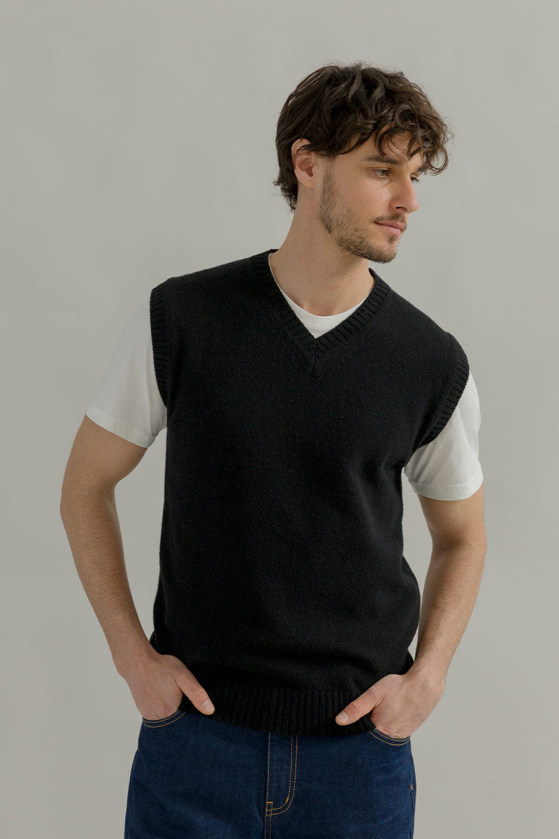 Gilet Uomo Cashmere Scollo a V Maglione Senza Maniche Uomo Ascanio - Rifò Lab Moda circolare made in Italy
Nero Ardesia