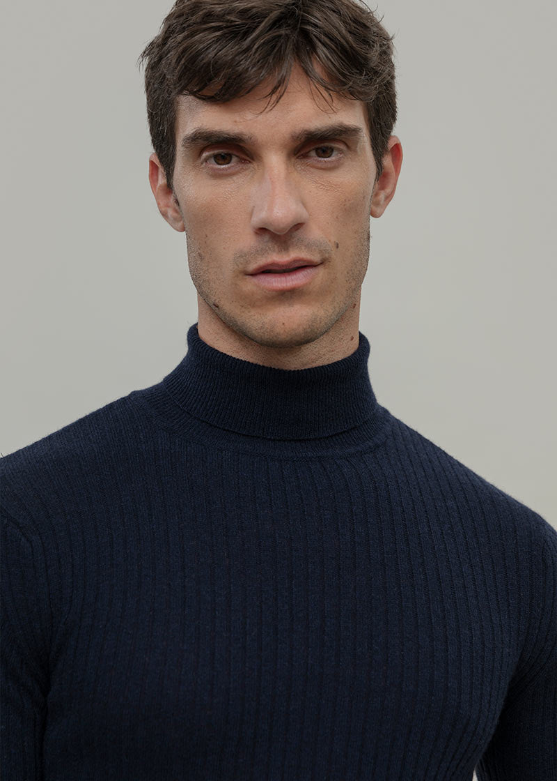Maglione Collo Alto Cashmere Leggero Uomo - Rifò Lab Moda circolare made in Italy 