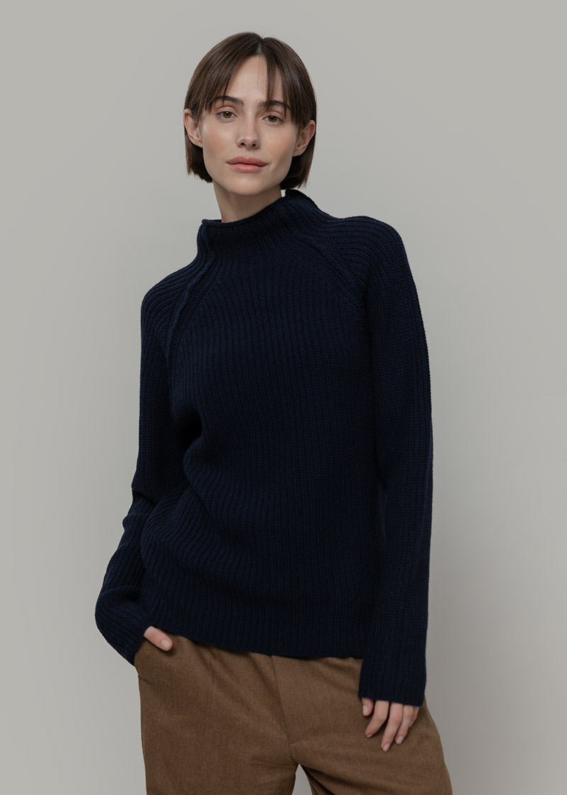 Maglione Collo Alto Uomo e Donna Lana Blu Corrado Rifò