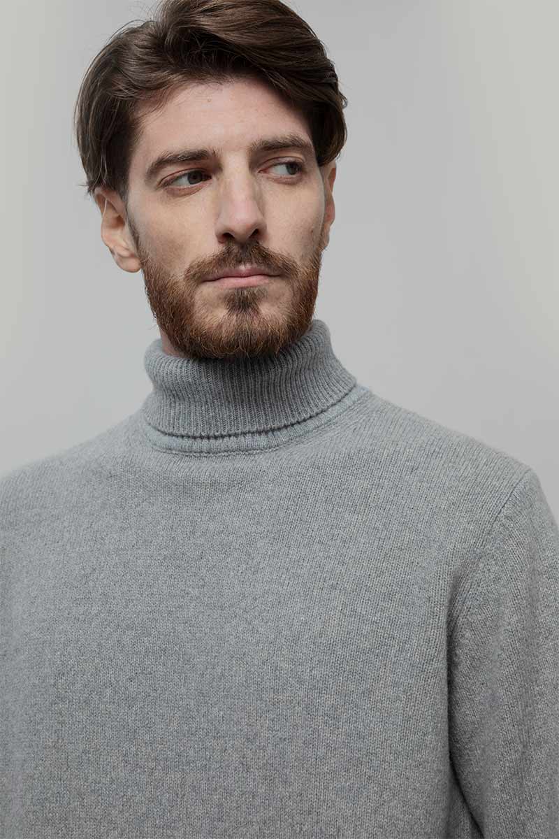 Dolcevita Uomo Cashmere Riciclato Maglione Collo Alto Uomo Dimitri - Rifò Lab Moda circolare made in Italy
Grigio Calce