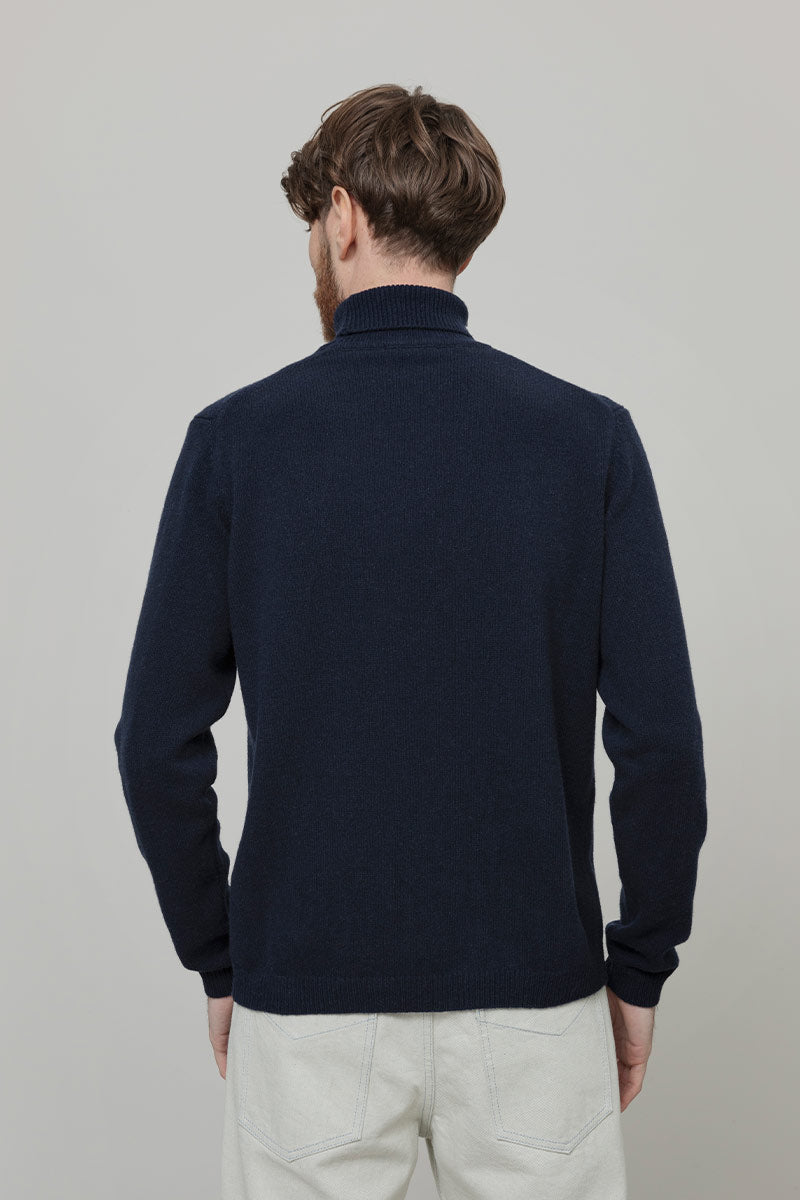 Dolcevita Uomo Cashmere Riciclato Maglione Collo Alto Uomo Dimitri - Rifò Lab Moda circolare made in Italy
Blu Mora