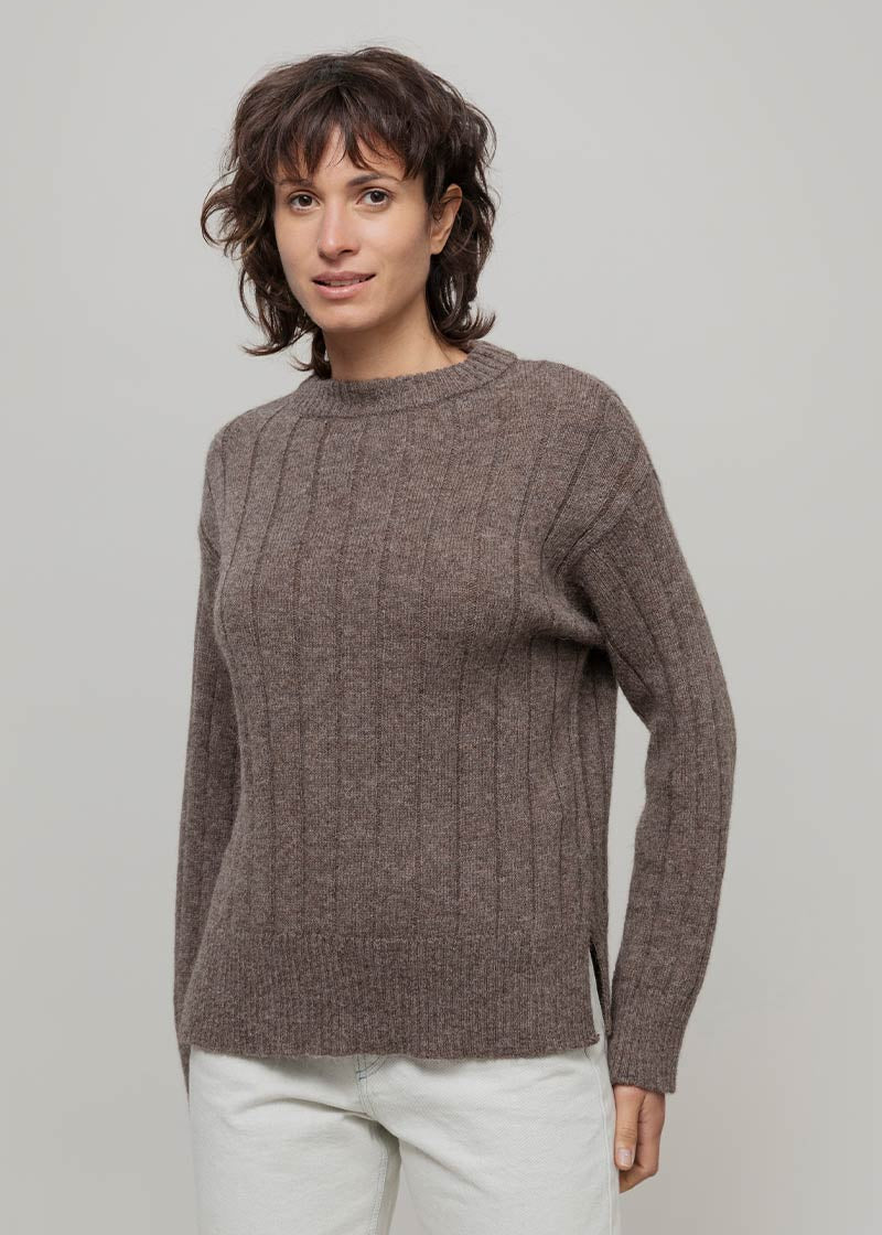 Maglione Alpaca Lana Donna Marrone Atena - Rifò Lab Moda circolare made in Italy