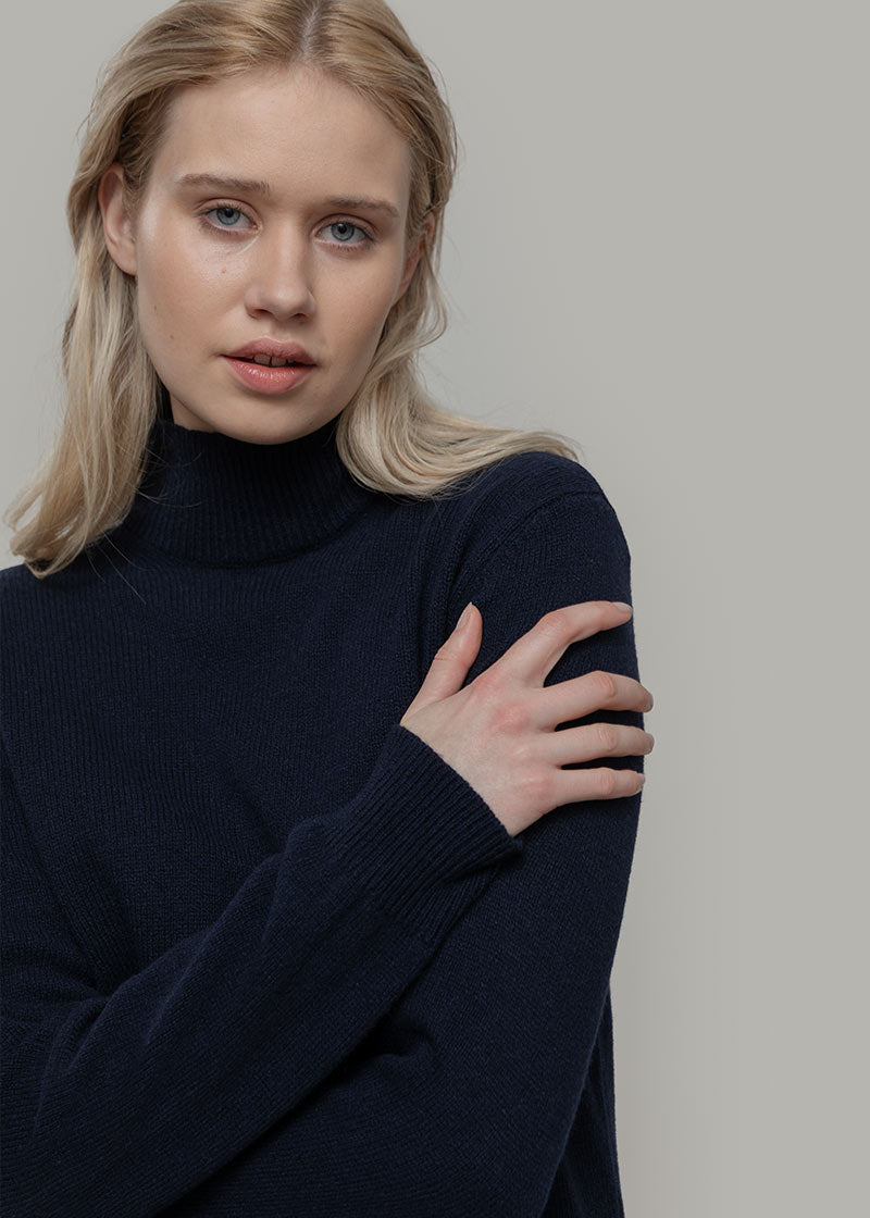 Blu Mora | Maglia collo alto cashmere rigenerato