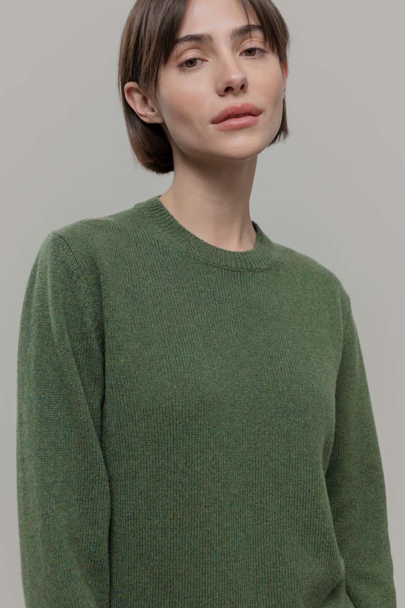 Maglia Donna Cashmere Rigenerato Edda Verde Bietola - Rifò moda circolare made in Italy