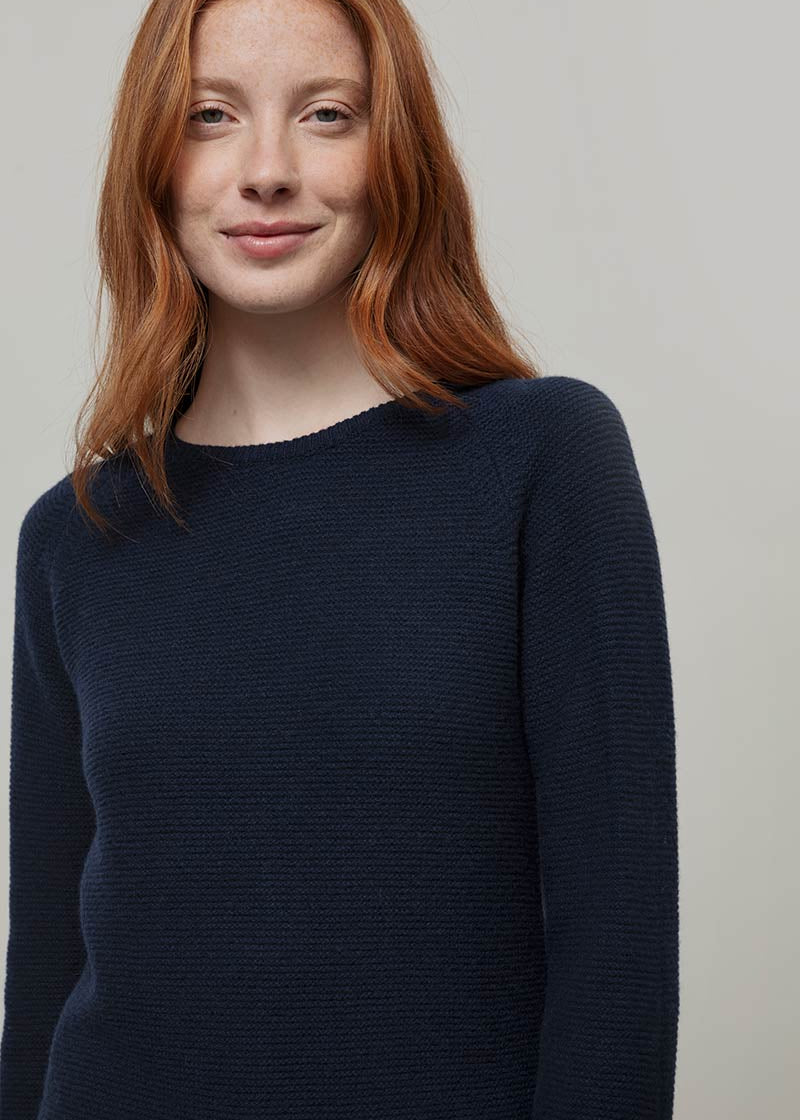 Maglia Donna Cashmere Rigenerato Giulietta  - Rifò Lab Moda circolare made in Italy
Blu Mora
