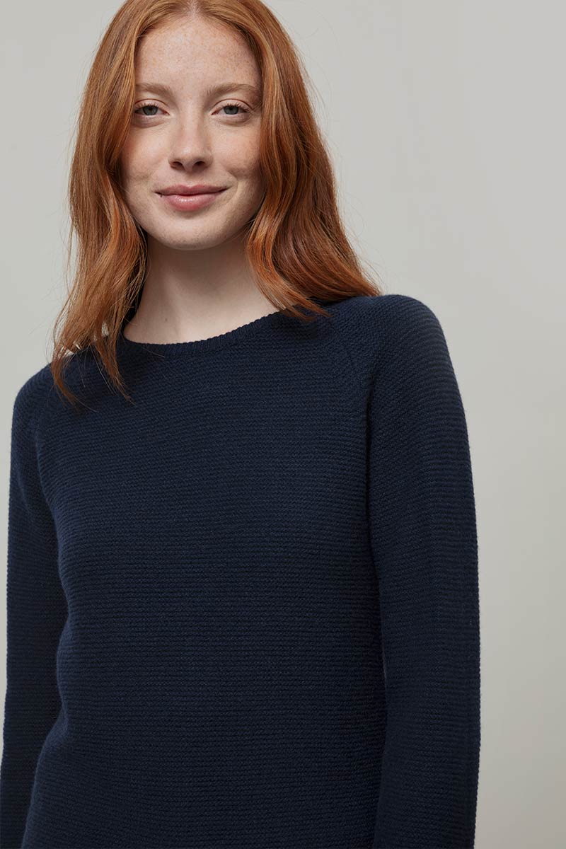 Maglia Donna Cashmere Rigenerato Giulietta  - Rifò Lab Moda circolare made in Italy
Blu Mora