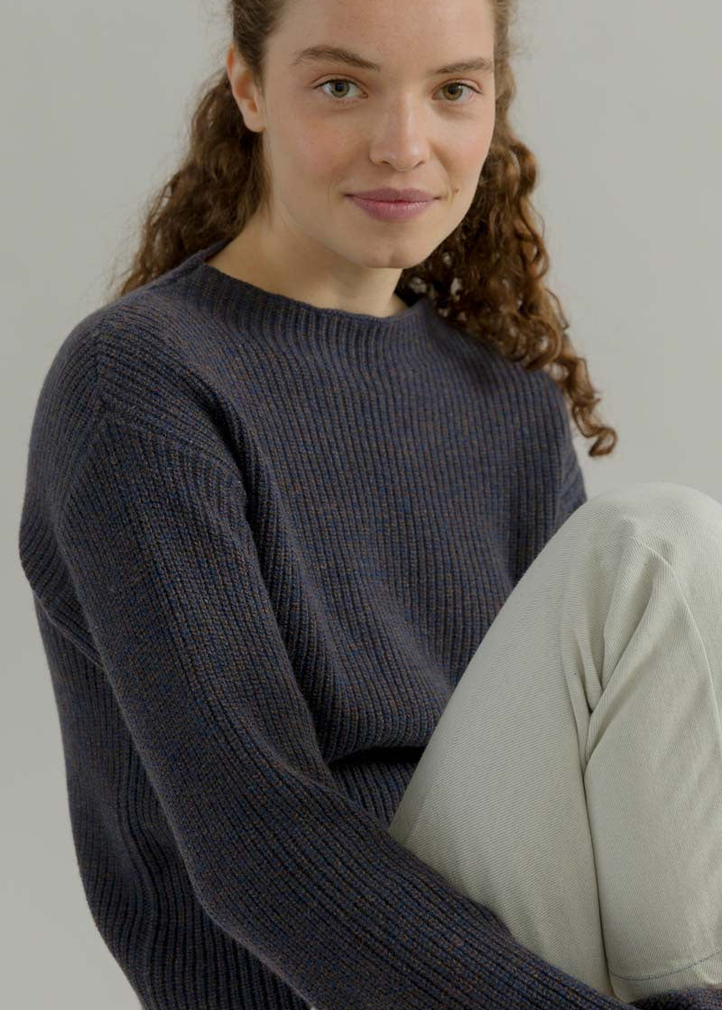 Maglia Donna Cashmere Rigenerato Melissa  - Rifò Lab Moda circolare made in Italy
Blu Violato