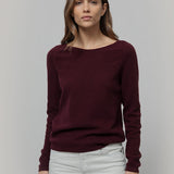 Maglia Donna Lana Extrafine Riciclata Francesca  - Rifò Lab Moda circolare made in Italy 
Viola Uva
Maglione da donna in 100% lana extrafine riciclata blu, solo 170 gr, traspirante e leggero come una seconda pelle. Scegli la moda made in Italy di Rifò!