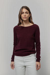 Maglia Donna Lana Extrafine Riciclata Francesca  - Rifò Lab Moda circolare made in Italy 
Viola Uva
Maglione da donna in 100% lana extrafine riciclata blu, solo 170 gr, traspirante e leggero come una seconda pelle. Scegli la moda made in Italy di Rifò!