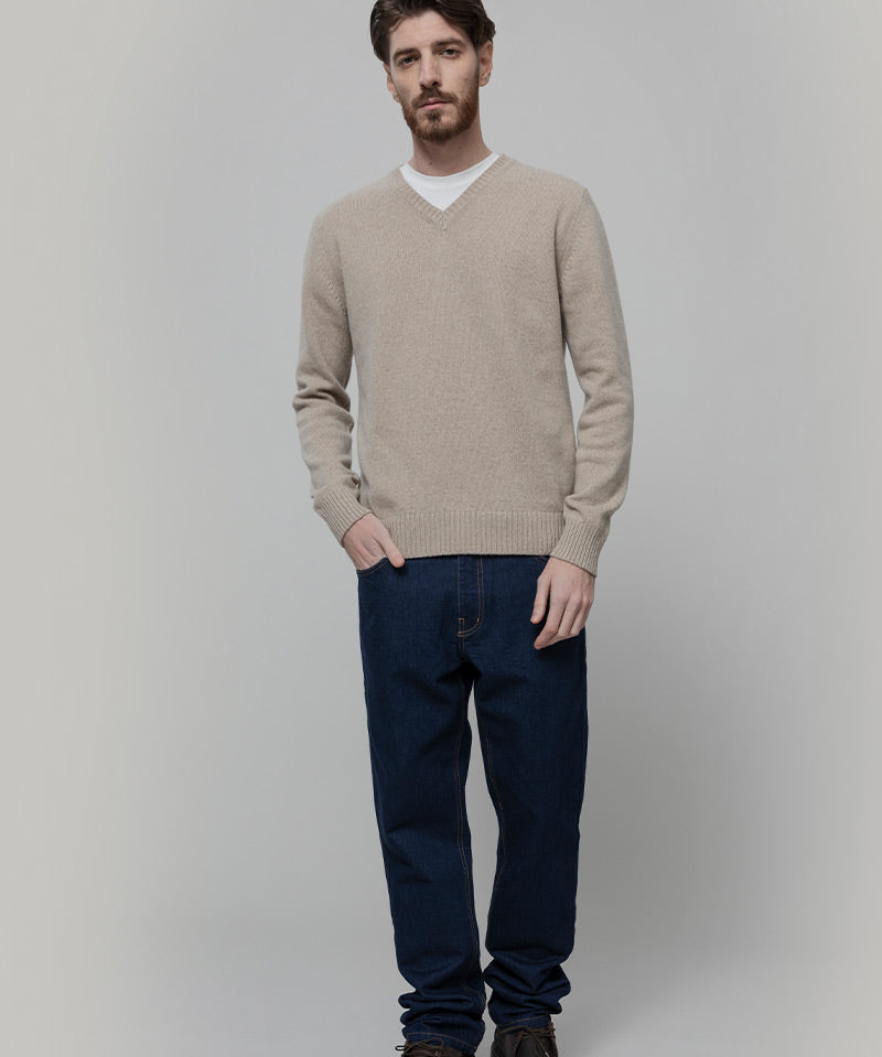 maglia-scollo-V-uomo-cashmere-rigenerato-flavio-11
