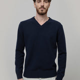 Maglione Scollo a V Uomo Cashmere Riciclato Flavio - Rifò Lab Moda circolare made in Italy
Blu Mora