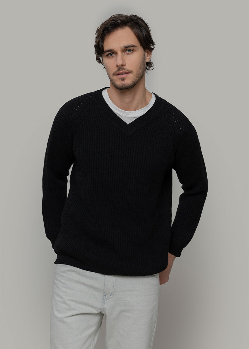 Maglia Scollo a V Uomo Cashmere Costante - Rifò Lab Moda circolare made in Italy