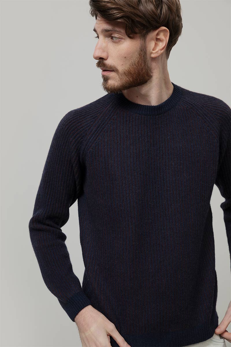 Maglione Cashmere Uomo Invernale Girocollo Amedeo - Rifò Lab Moda circolare made in Italy
Bicolor Blu Marrone 