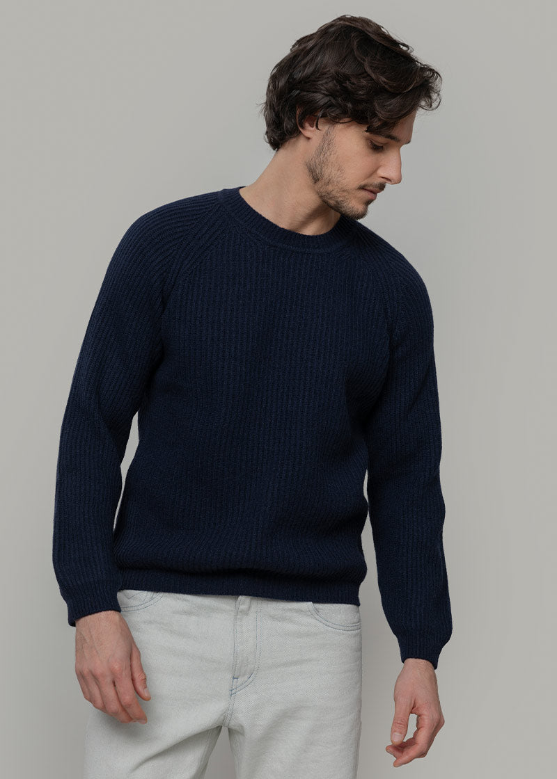 Maglione Uomo Cashmere Rigenerato a Coste Sante- Rifò Lab Moda circolare made in Italy 
