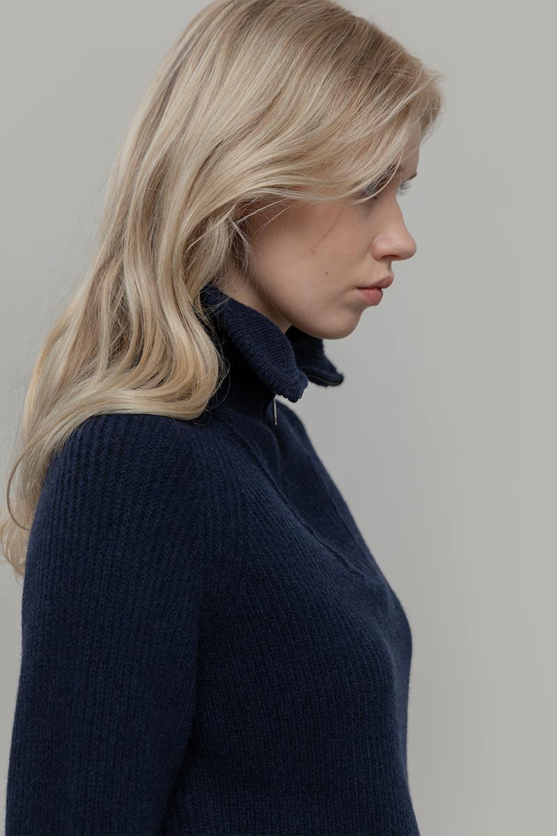 Maglia Zip Donna Lana Rigenerata Annalisa - Rifò Lab Moda circolare made in Italy 