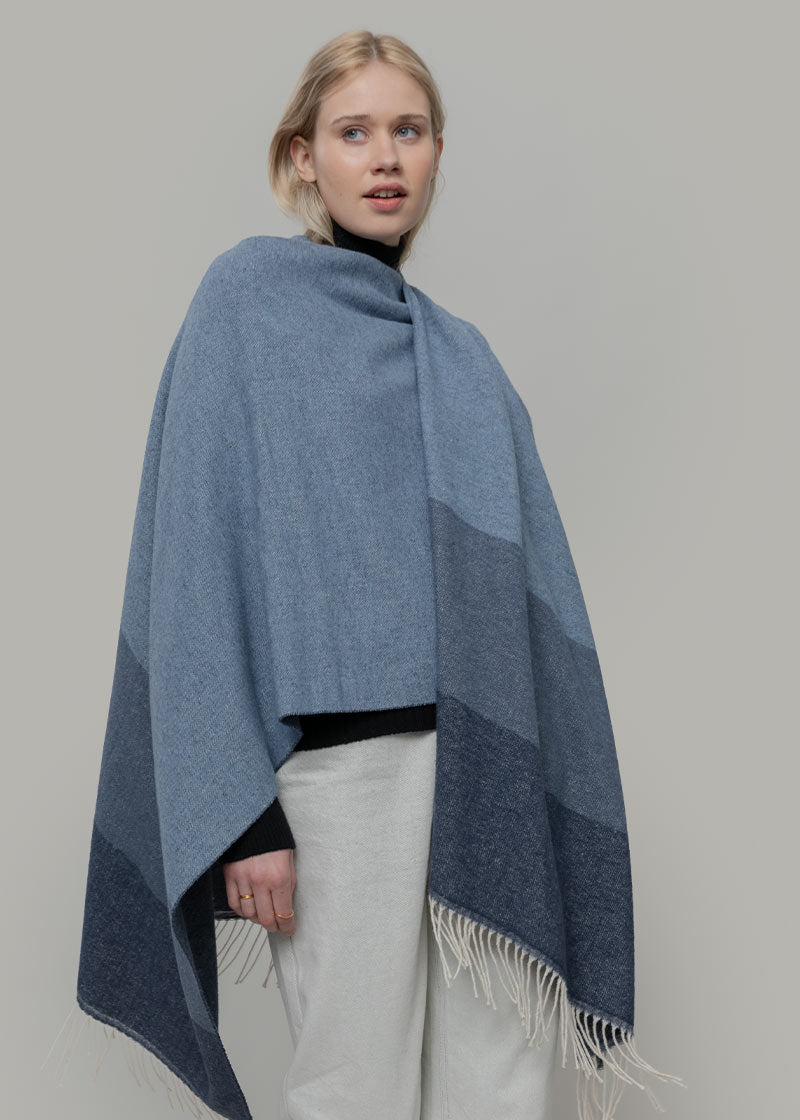 Mantella Poncho Donna Cotone Rigenerato Mila - Rifò Lab Moda circolare made in Italy 