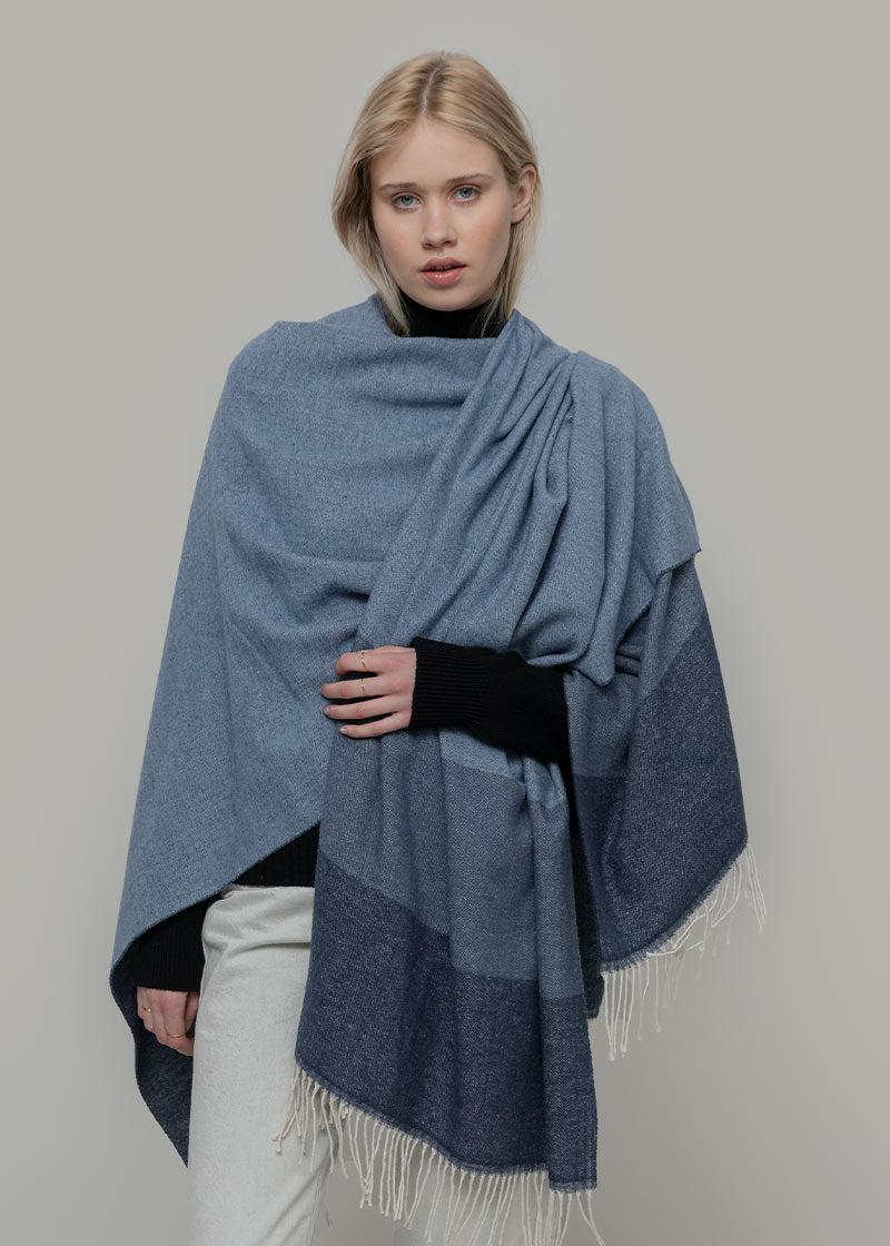Mantella Poncho Donna Cotone Rigenerato Mila - Rifò Lab Moda circolare made in Italy 