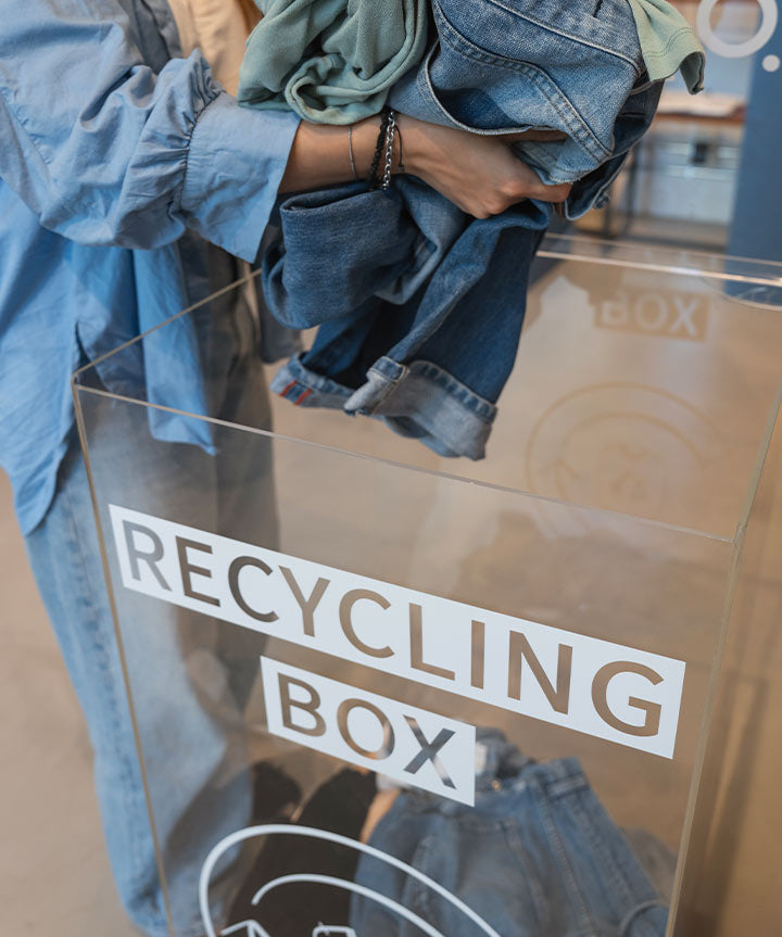 Arriviamo anche a Firenze, nel nuovo Circular Fashion Hub, uno spazio dedicato alla moda circolare condiviso con il brand spagnolo Ecoalf.Ci trovi in Manifattura Tabacchi, via delle Cascine 35 - building B6.