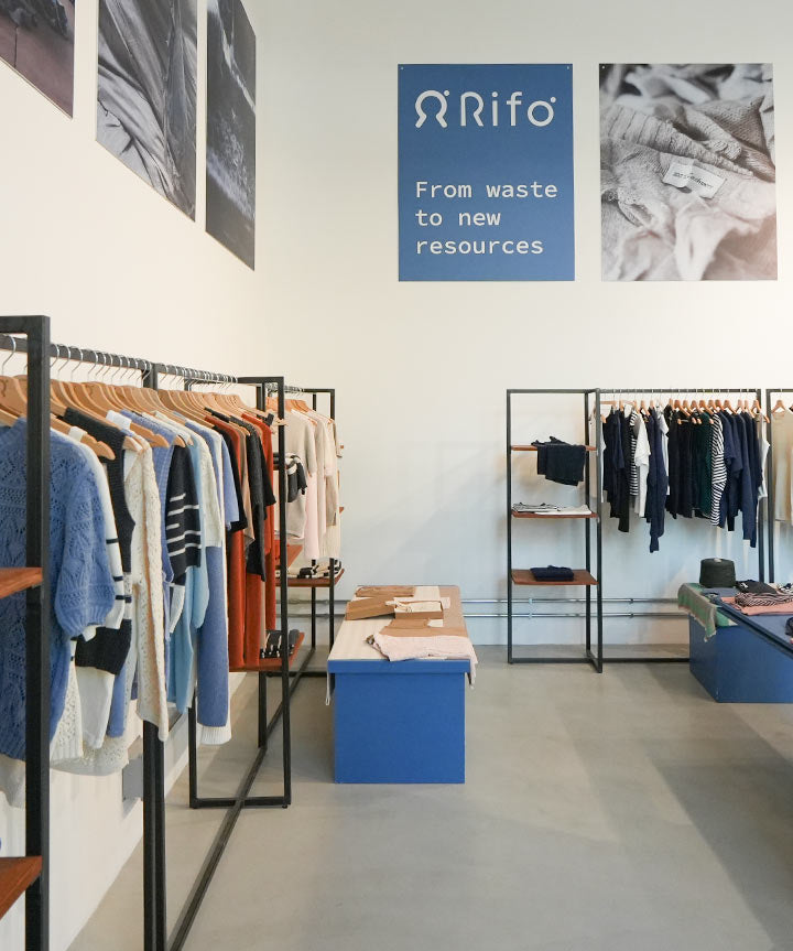 Arriviamo anche a Firenze, nel nuovo Circular Fashion Hub, uno spazio dedicato alla moda circolare condiviso con il brand spagnolo Ecoalf.Ci trovi in Manifattura Tabacchi, via delle Cascine 35 - building B6.