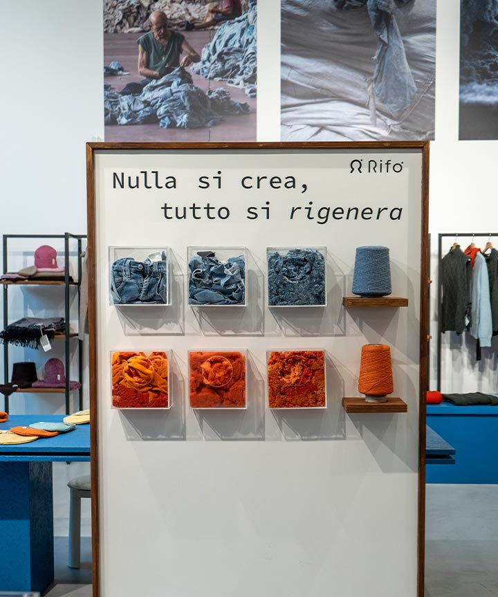 Negozio Rifò Firenze Manifattura Tabacchi
Arriviamo anche a Firenze, nel nuovo Circular Fashion Hub, uno spazio dedicato alla moda circolare condiviso con il brand spagnolo Ecoalf.Ci trovi in Manifattura Tabacchi, via delle Cascine 35 - building B6.