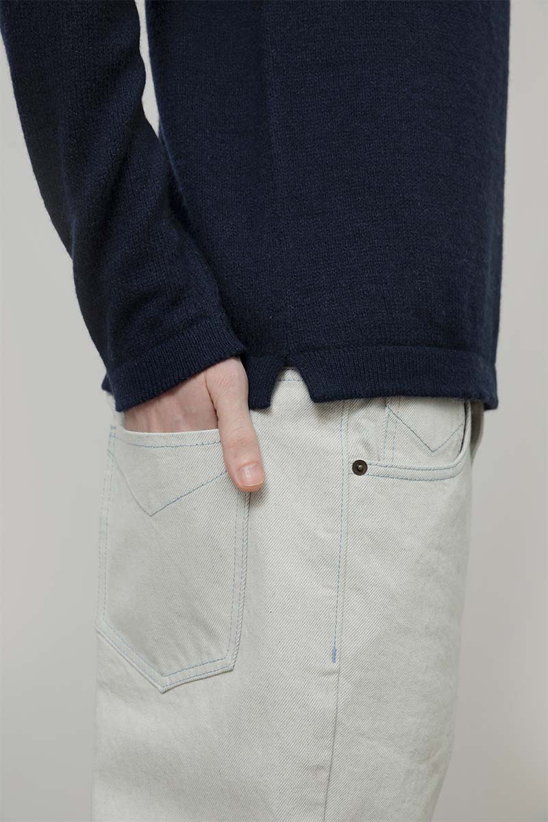 Maglione Polo Uomo Cashmere Riciclato Bernardo - Rifò Lab Moda circolare made in Italy
Blu Mora