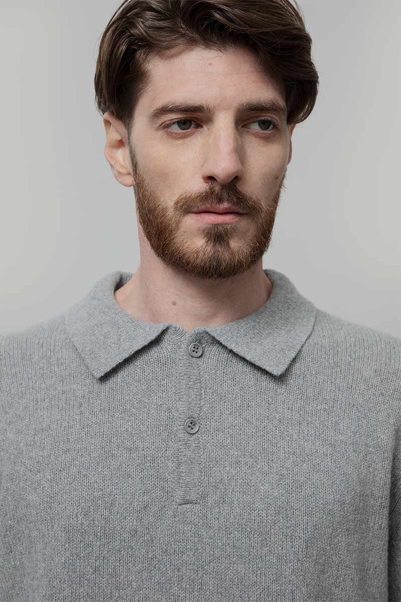 Maglione Polo Uomo Cashmere Riciclato Bernardo - Rifò Lab Moda circolare made in Italy
Grigio Calce