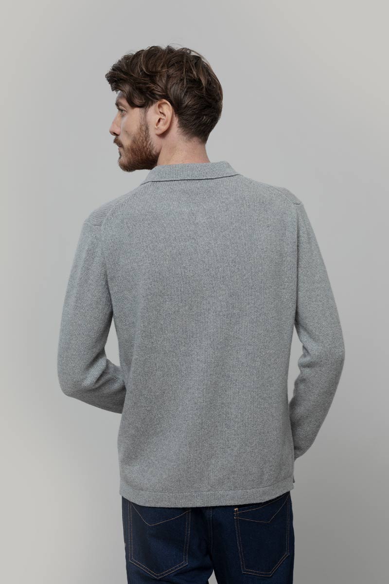 Maglione Polo Uomo Cashmere Riciclato Bernardo - Rifò Lab Moda circolare made in Italy
Grigio Calce